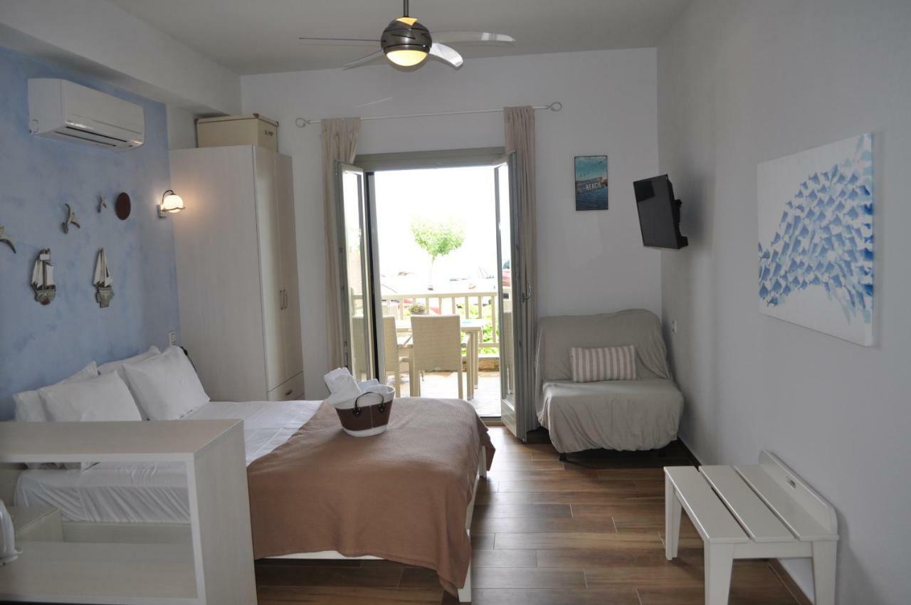 Studios Yalos Chorefton Exterior foto