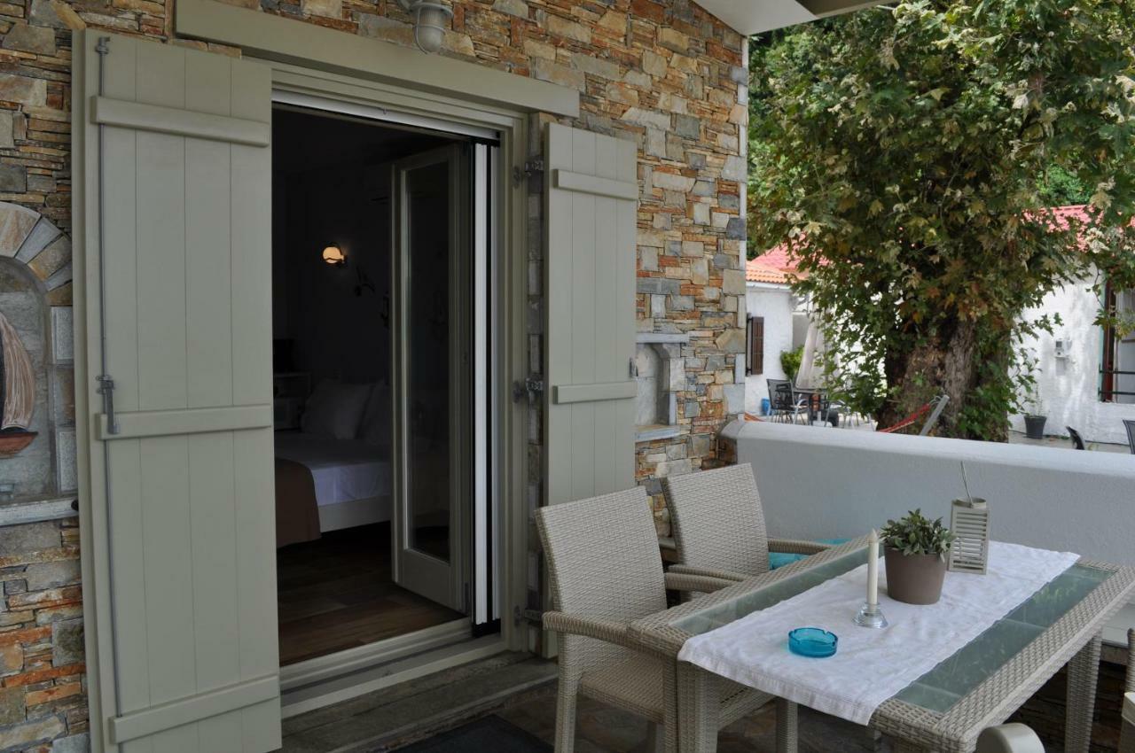 Studios Yalos Chorefton Exterior foto